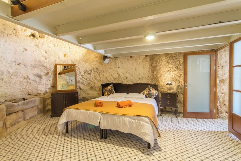 Pleasant Stone House & Jacuzzi St Martin 1