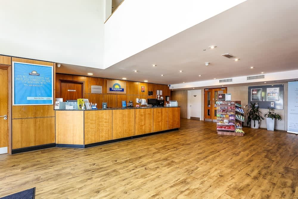 Days Inn by Wyndham Peterborough 2