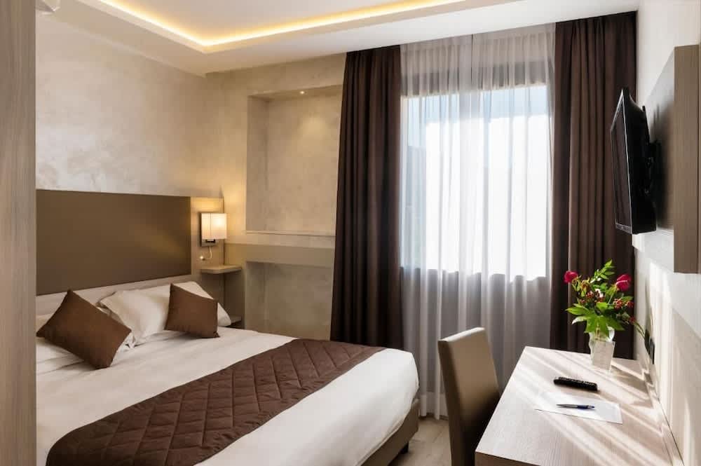 Hotel Plaza 1