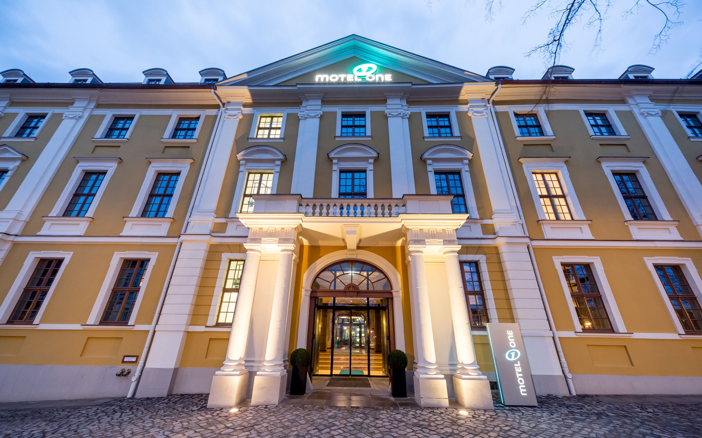 Motel One Magdeburg 2
