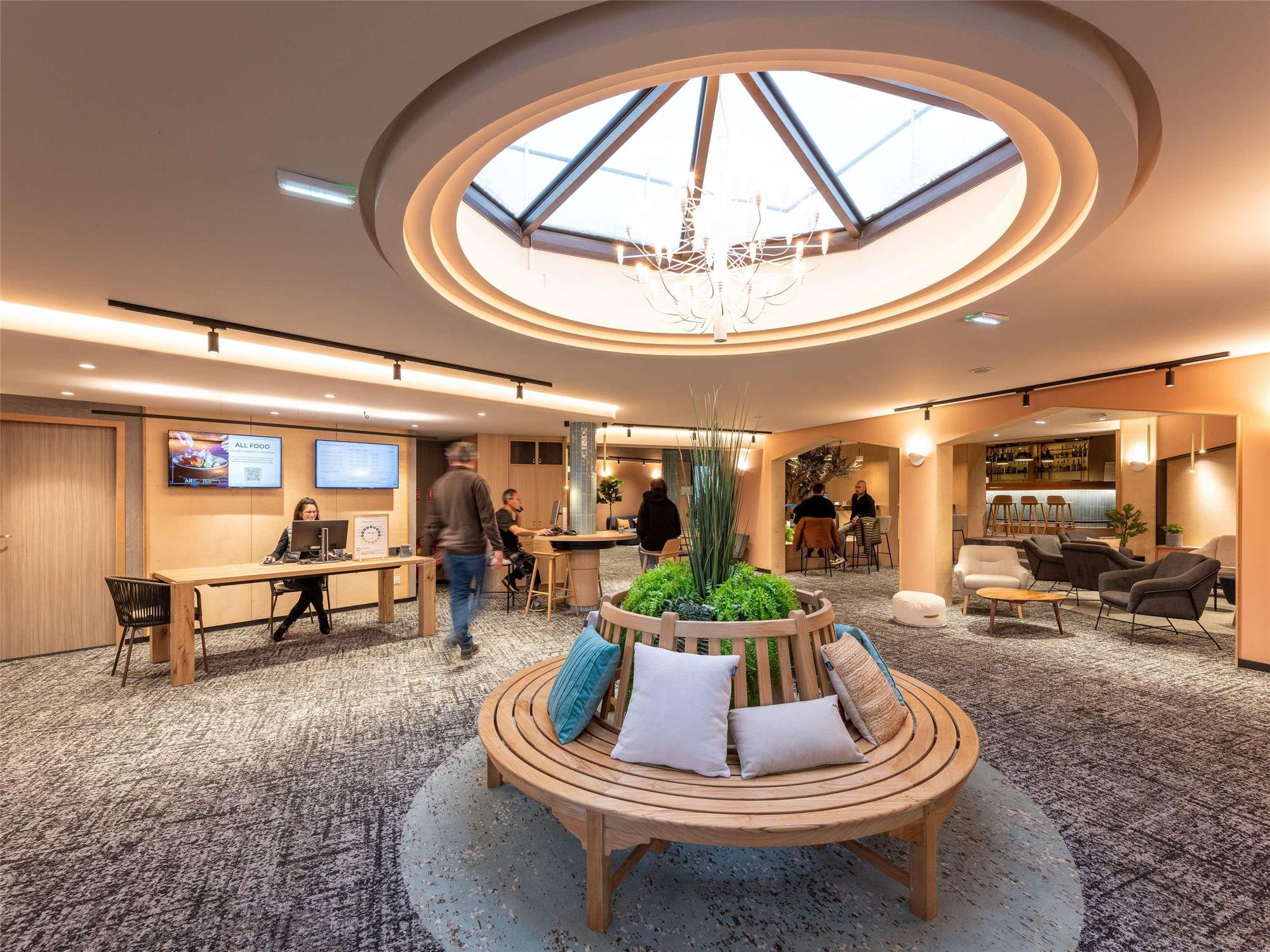 Novotel Macon Nord - Porte de Bourgogne 2