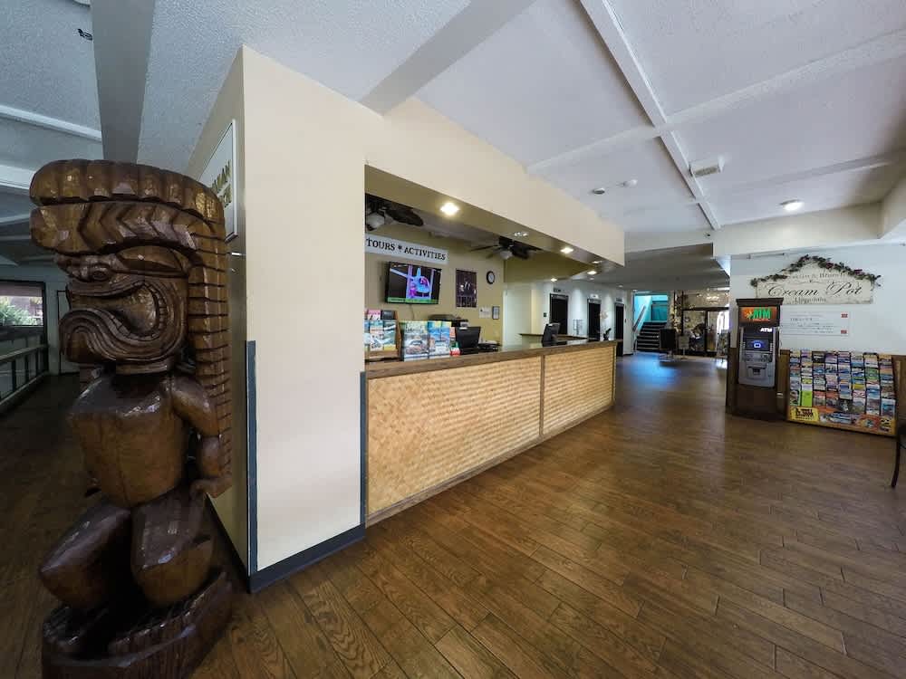 Waikiki Monarch Hotel 2