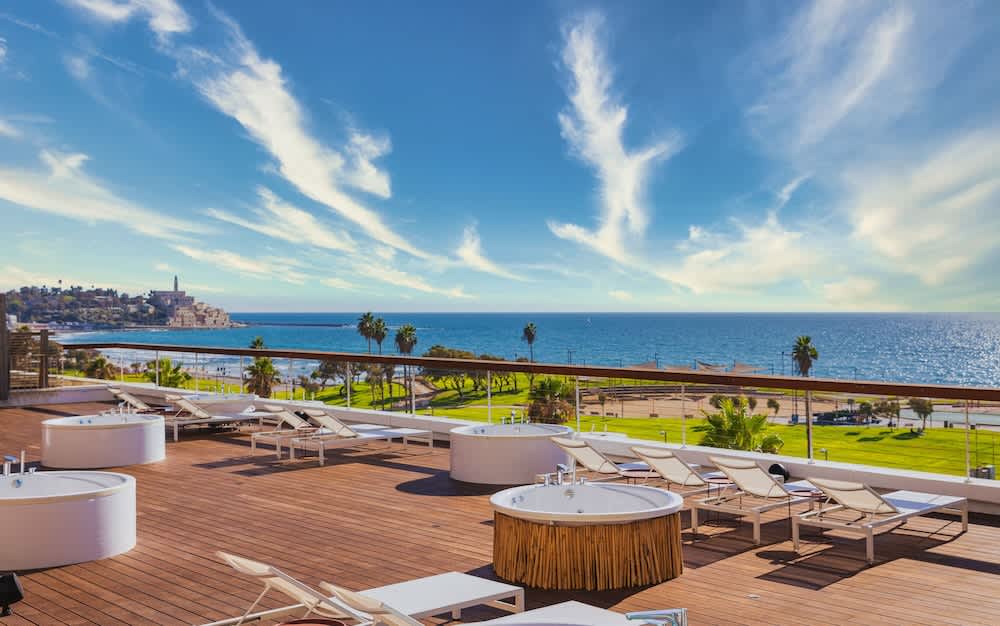 Brown Brut Seafront Hotel 1