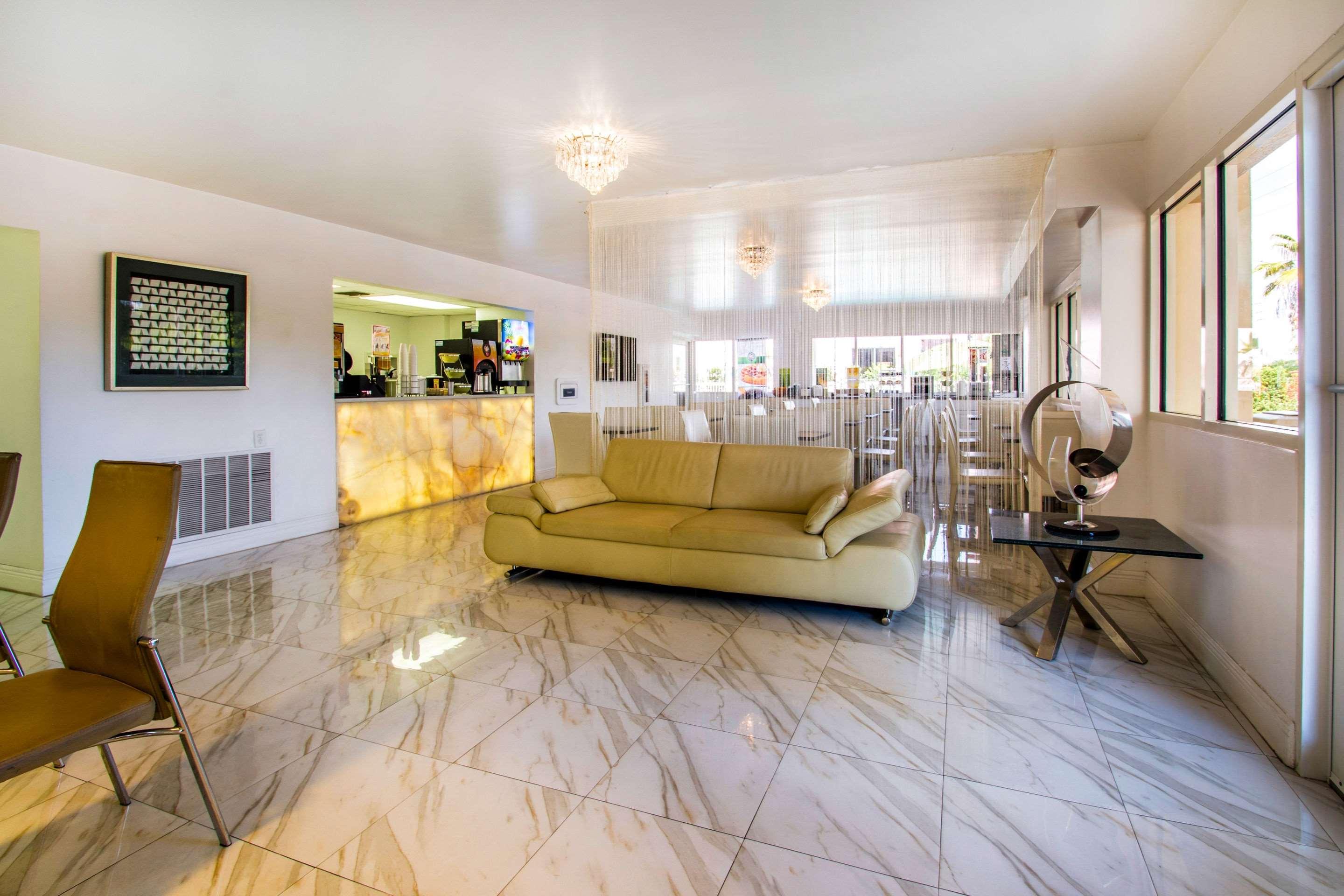 Hotel Clermont West Kissimmee 2