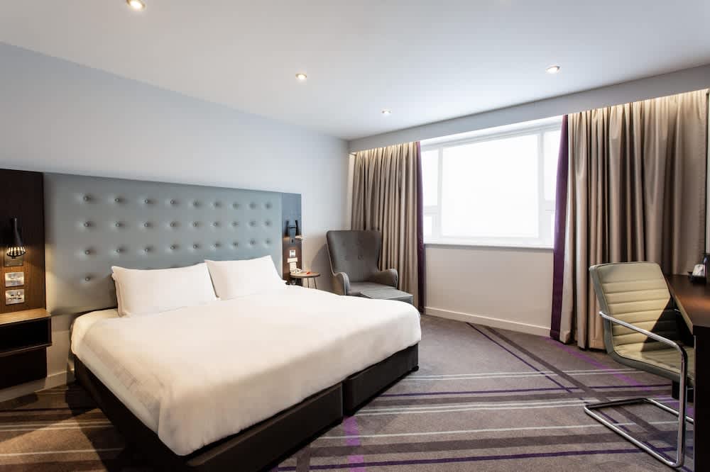 Premier Inn Bromsgrove Central 2