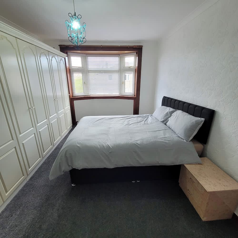 Glasgow Gem Retreat - Cozy House Rental 1