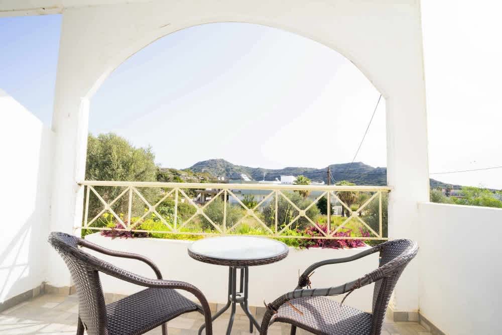 Farkia Exclusive Suites 1