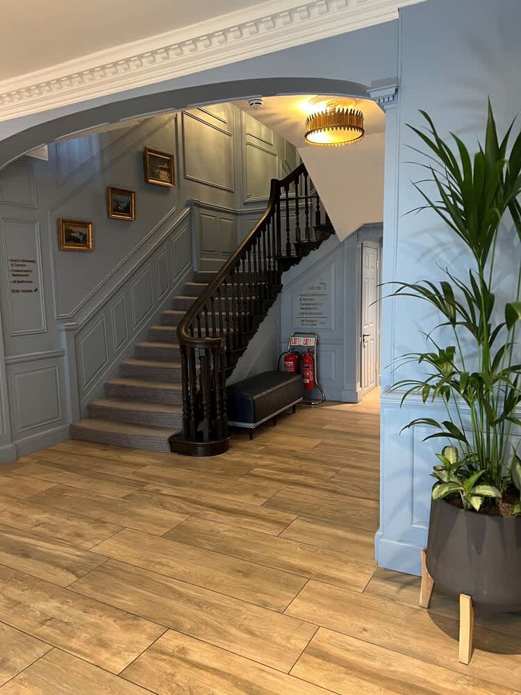 Best Western Moores Central Hotel 1