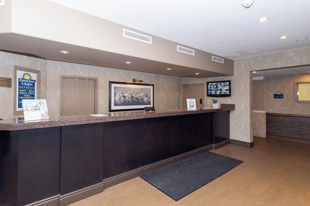Days Inn & Suites by Wyndham Brandon 2