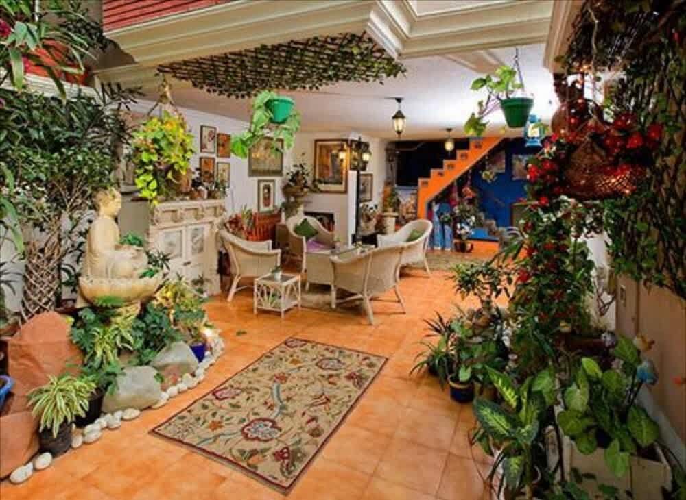 On The House - Bed and Breakfast 2
