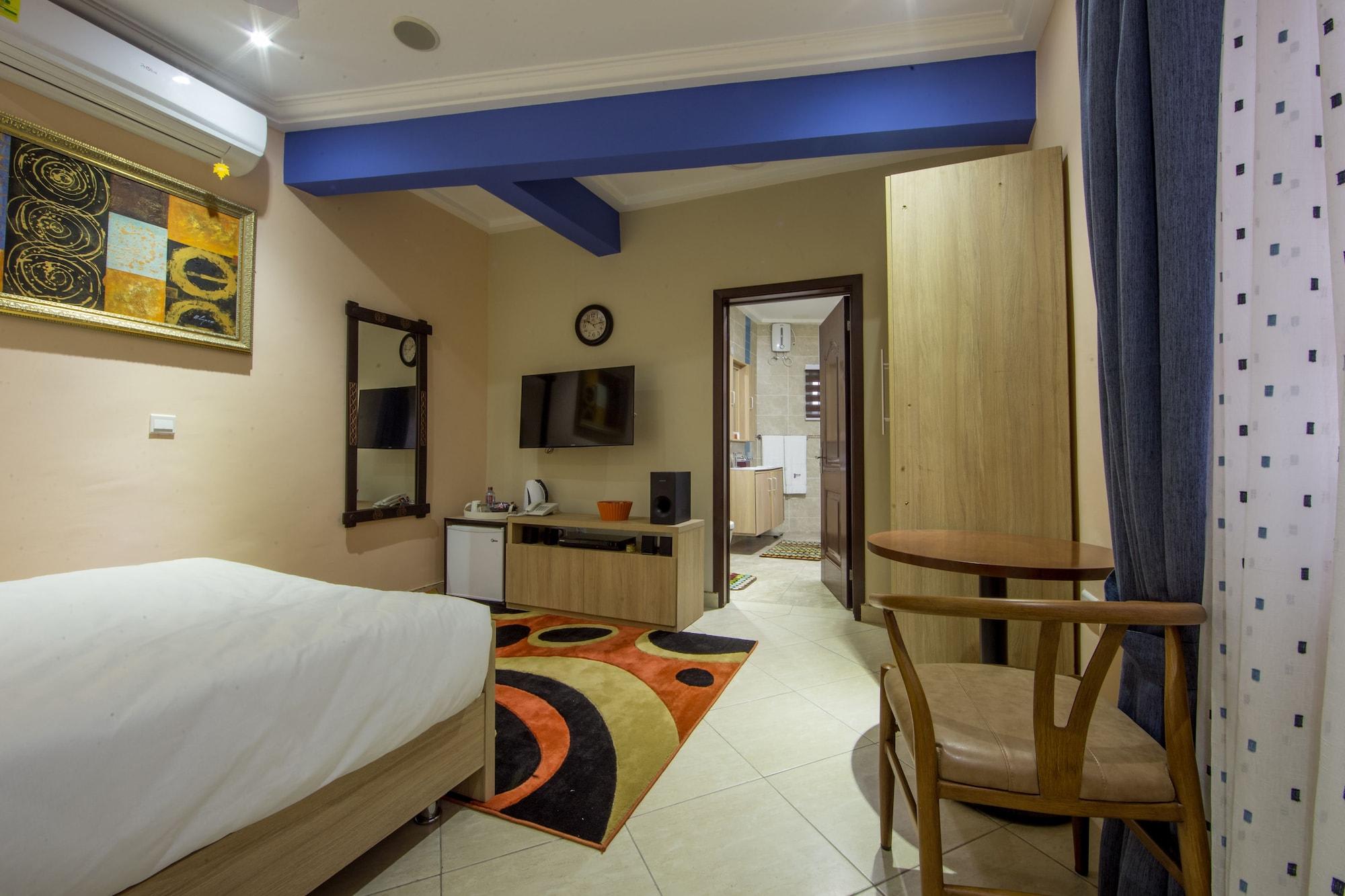 Bays Luxury Lodge 2