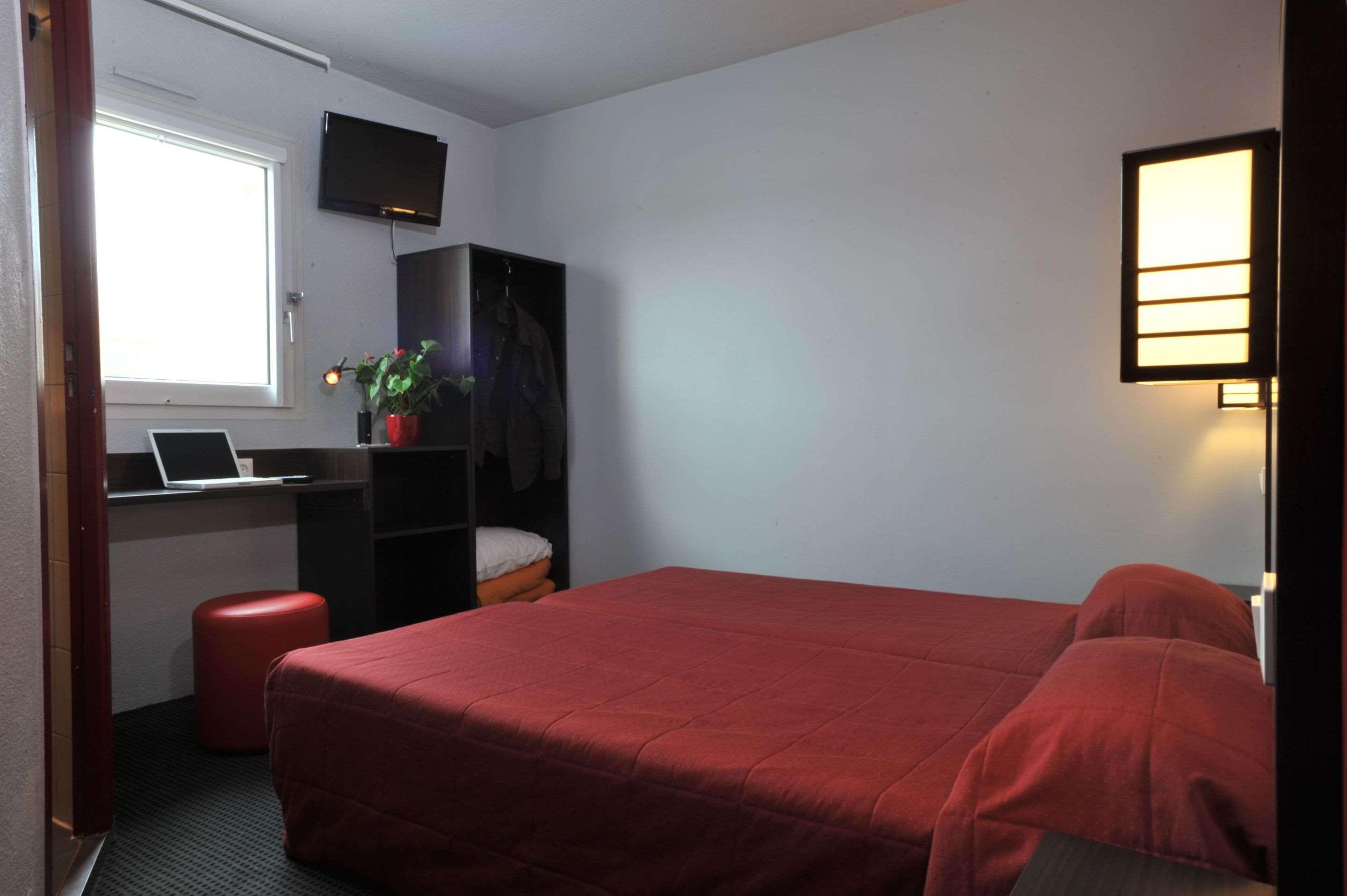 Brit Hotel Saint-Quentin 1