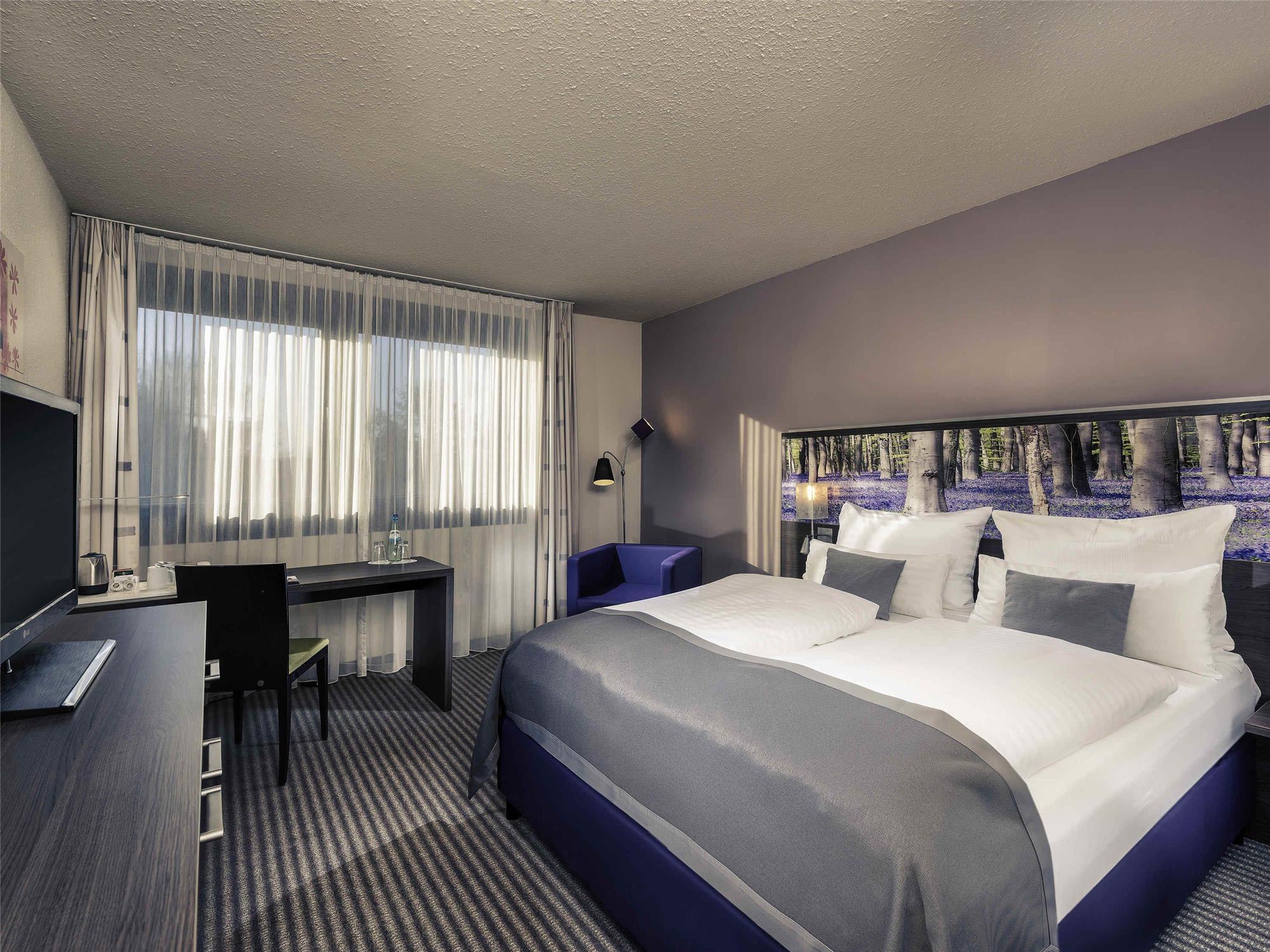 Mercure Hotel Dusseldorf Airport 1