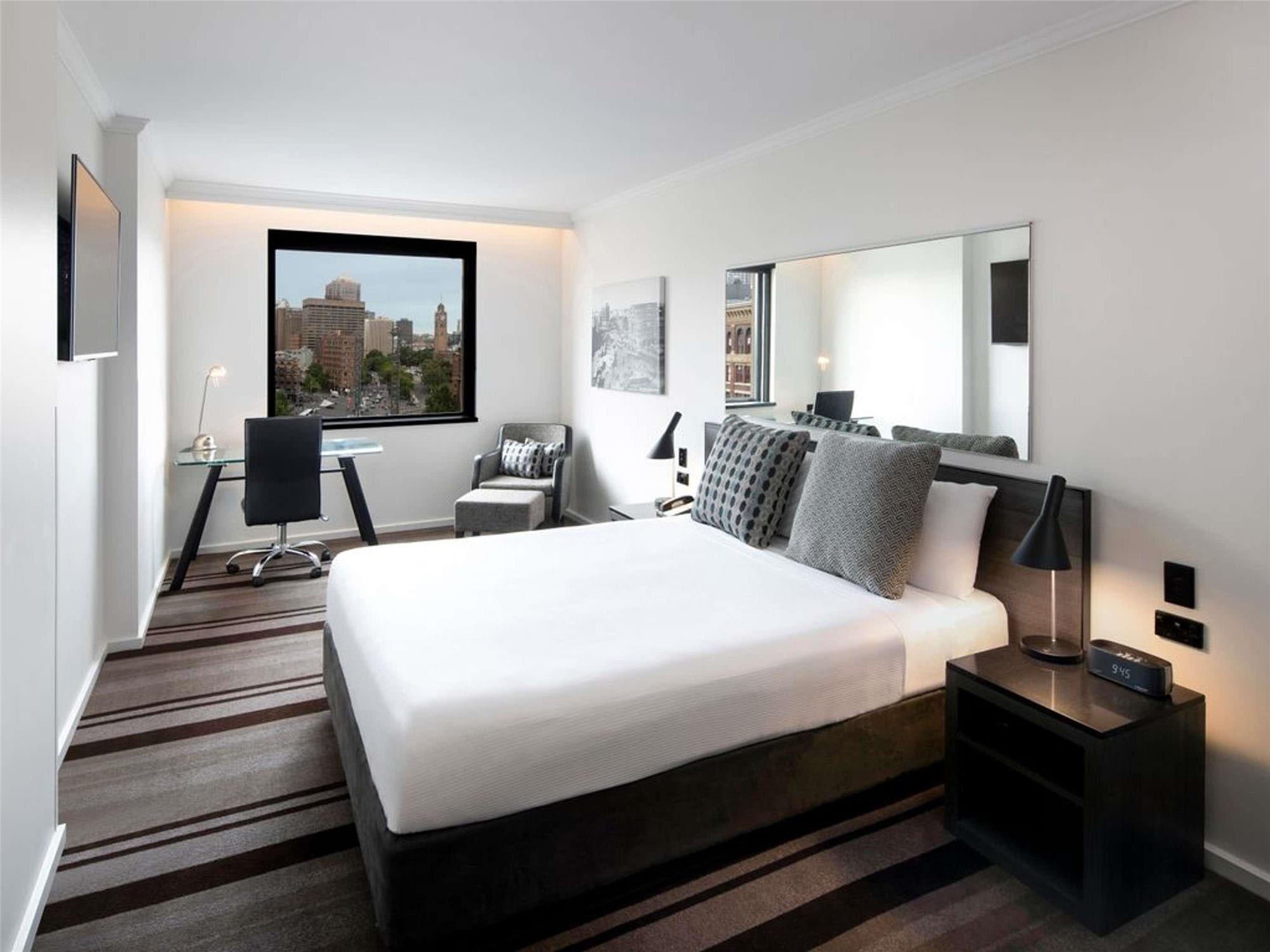 Mercure Sydney 2