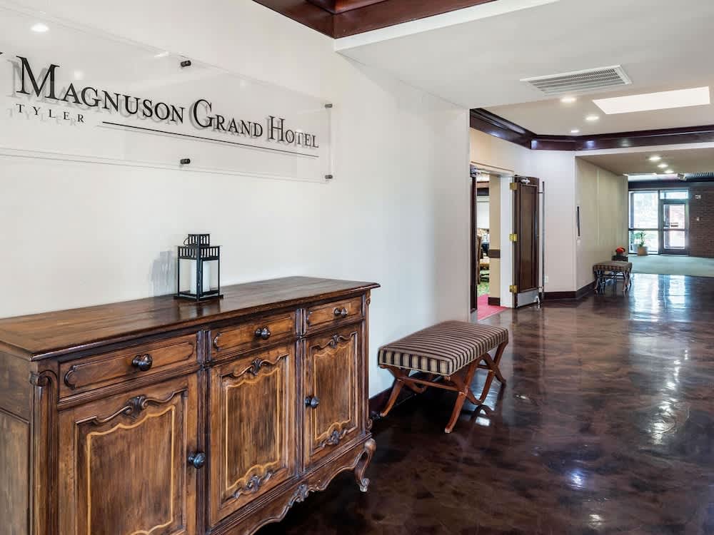 Magnuson Grand Hotel and Conference Center Tyler 2
