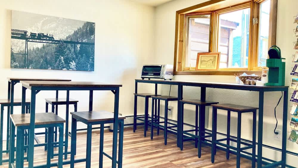 Big Horn Lodge 2