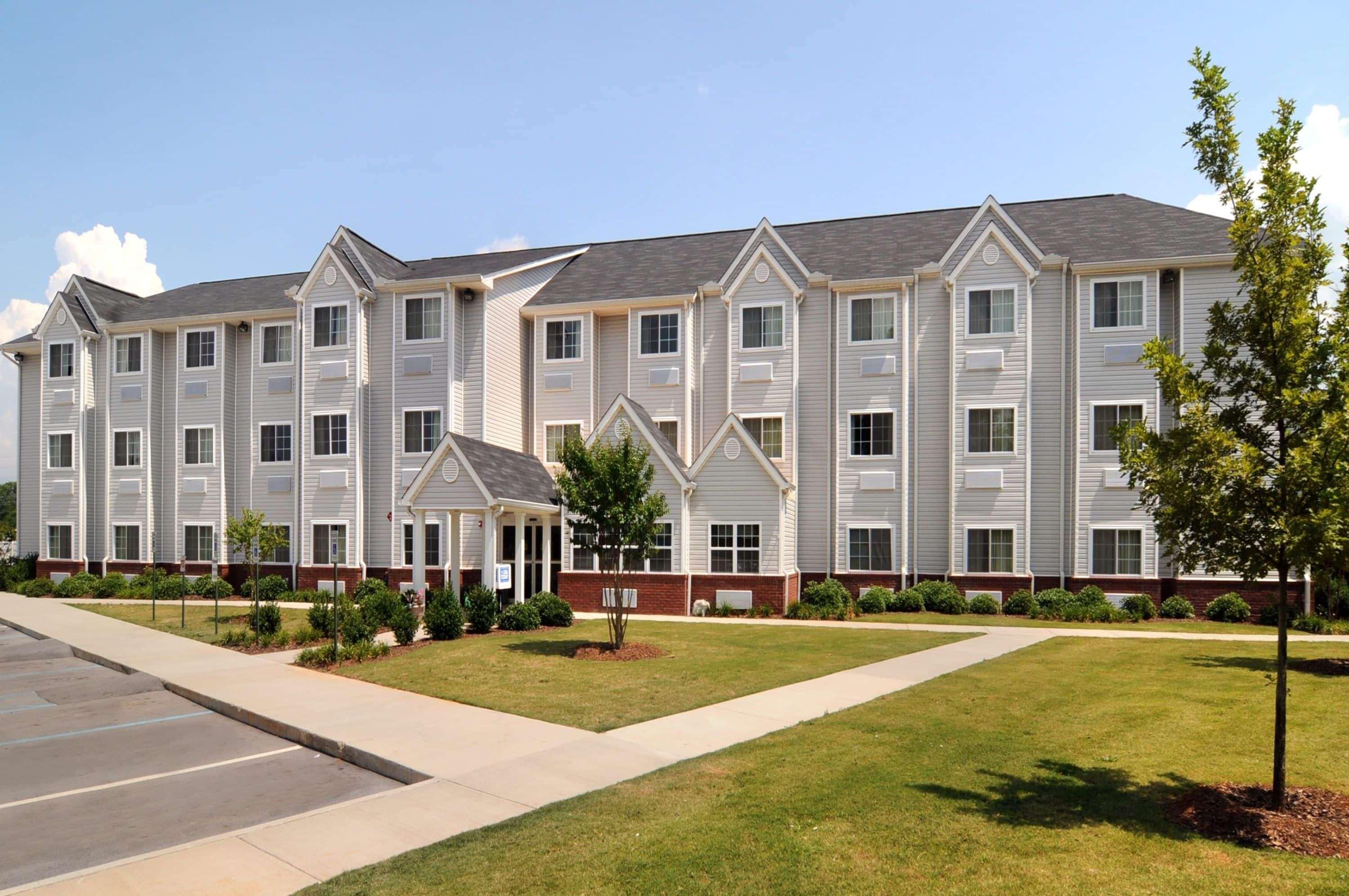 Microtel Inn & Suites By Wyndham Huntsville 1