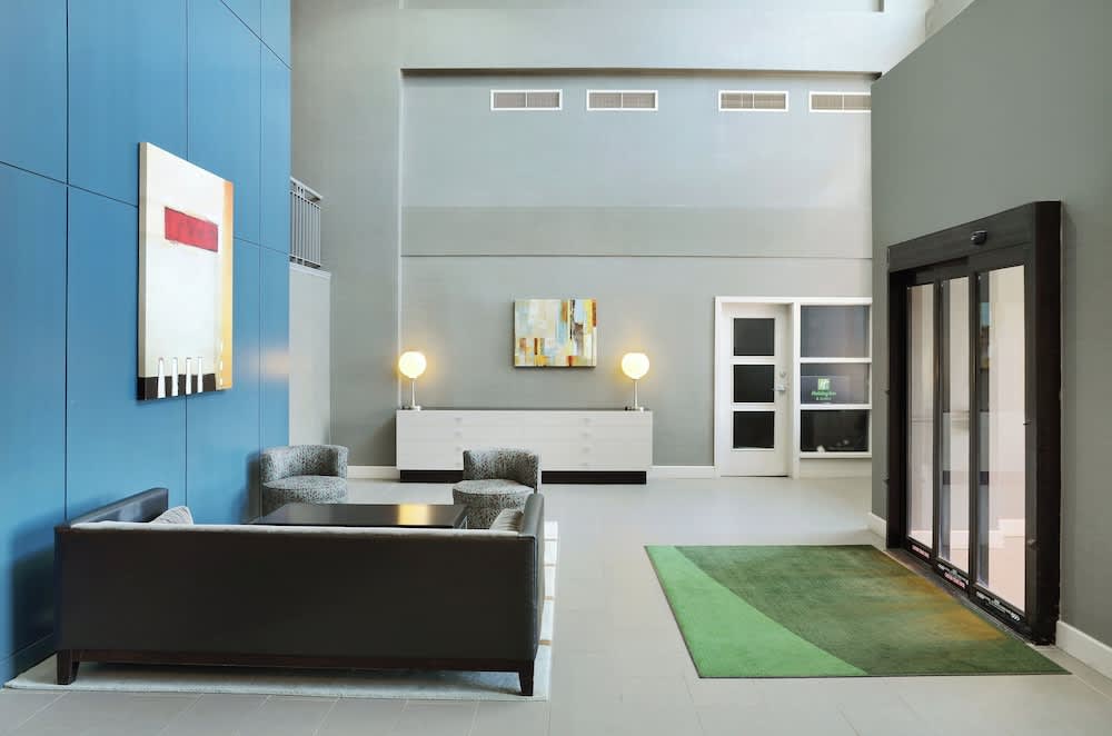 Holiday Inn & Suites LONDON SOUTH by IHG 2