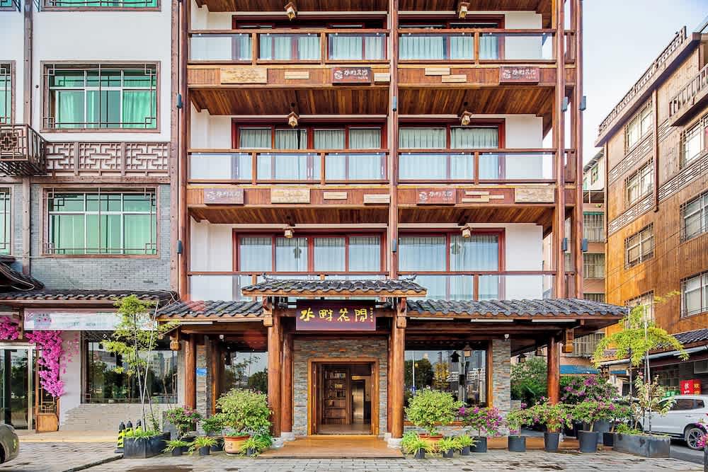 Zhangjiajie Waterfront Huajian Inn 1