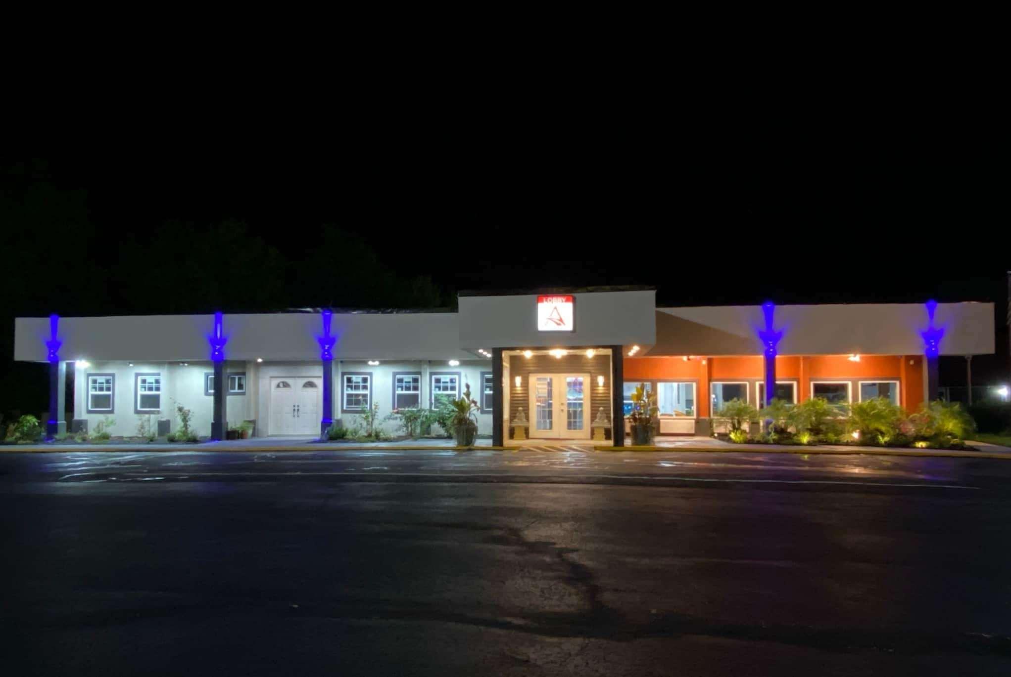 LX Hotel a Travelodge by Wyndham 1