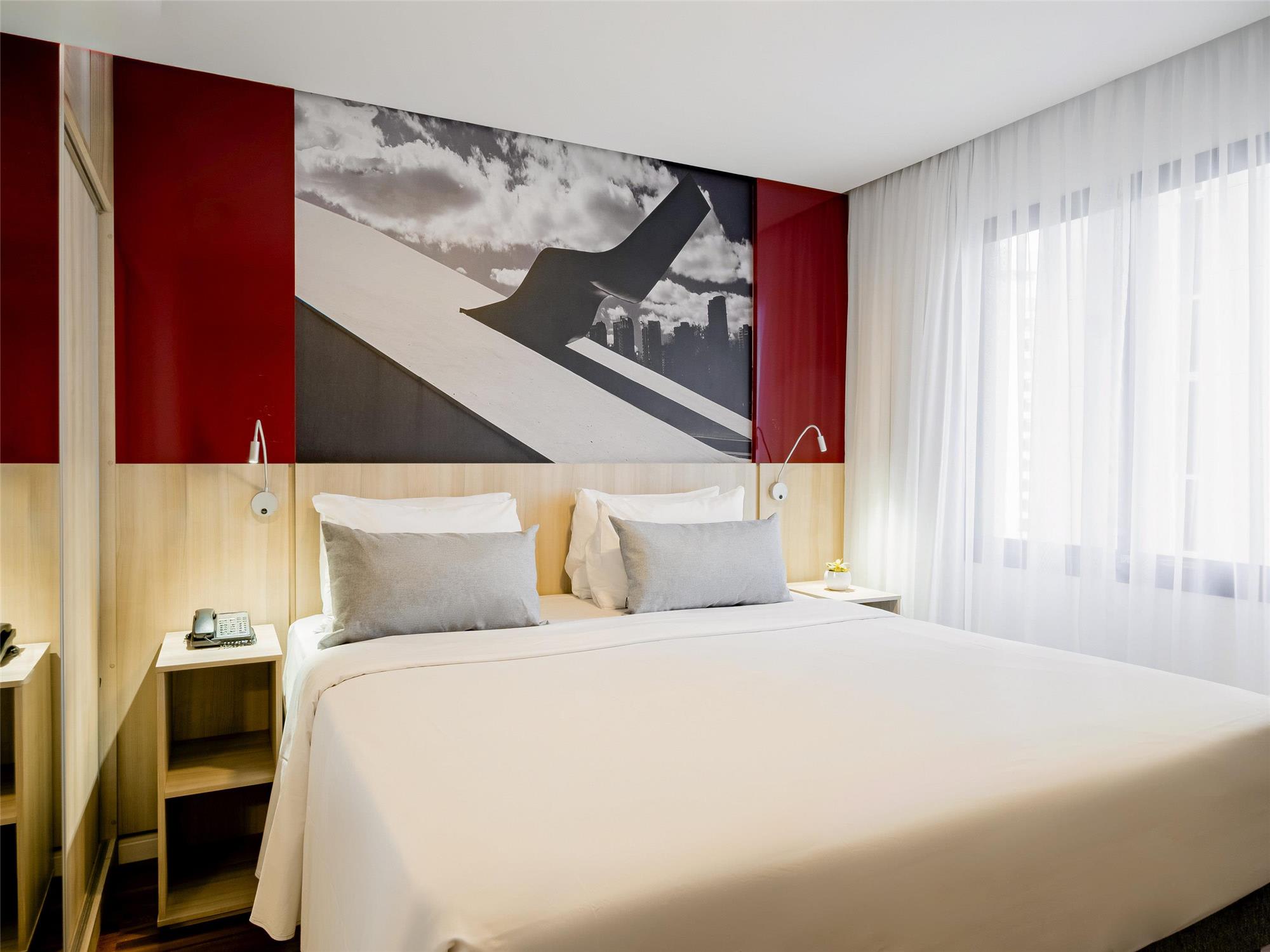 Moema Times Square SP Wi-Fi 5G Home Office Kitchen 50" TV & Free Laundry - Monthly Rate Available 2