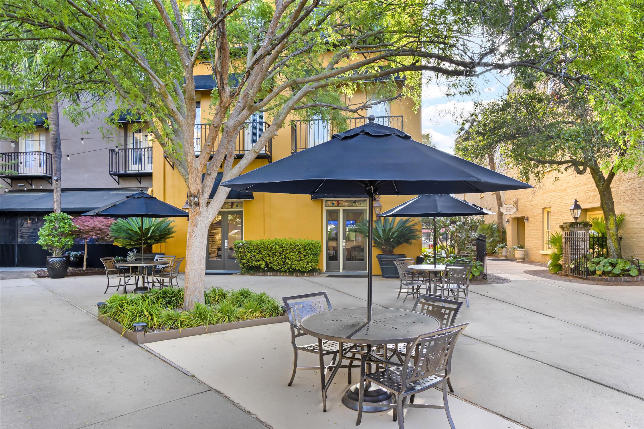 Hilton Vacation Club Lodge Alley Inn Charleston 2