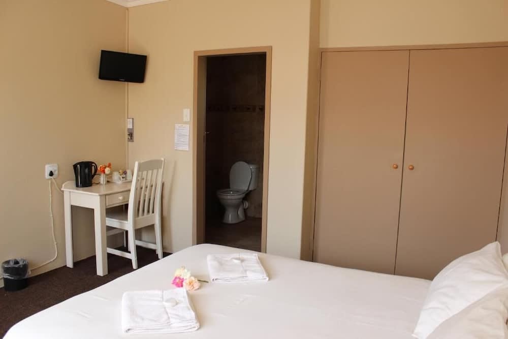 Travel Lodge 1