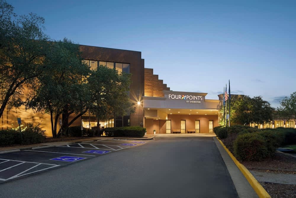 Four Points by Sheraton Richmond Airport 1