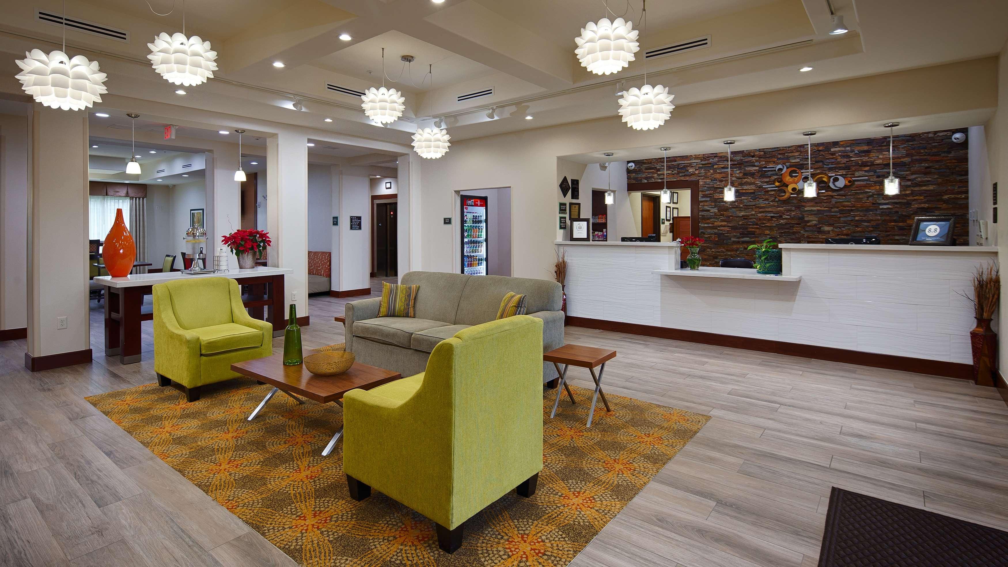 City Express by Marriott Spring 2