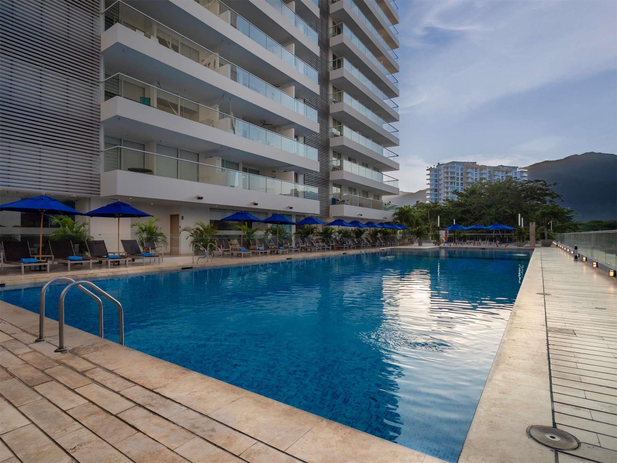 Courtyard by Marriott Santa Marta Resort 2