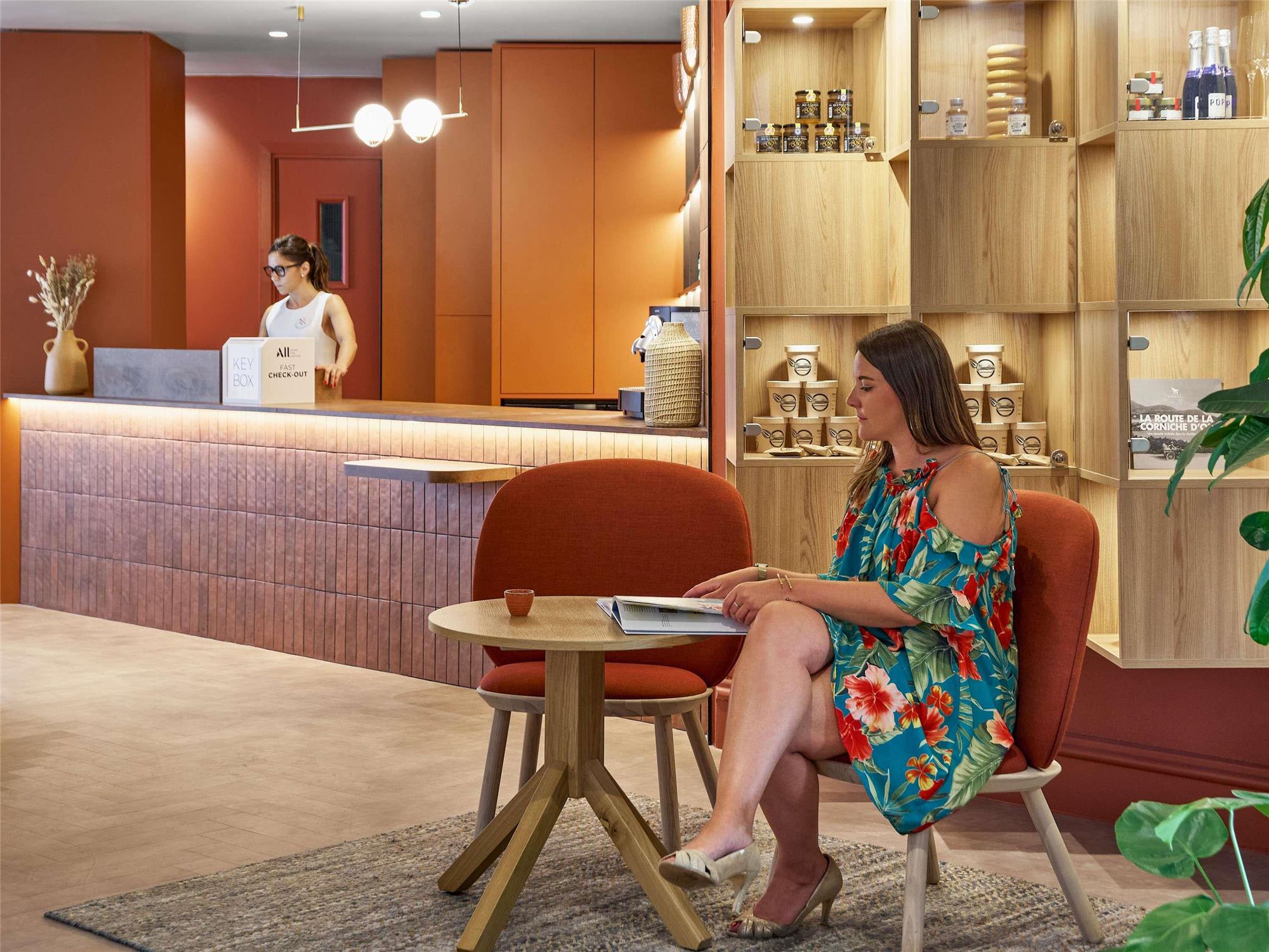 Mercure Saint Raphael Centre Plage 2