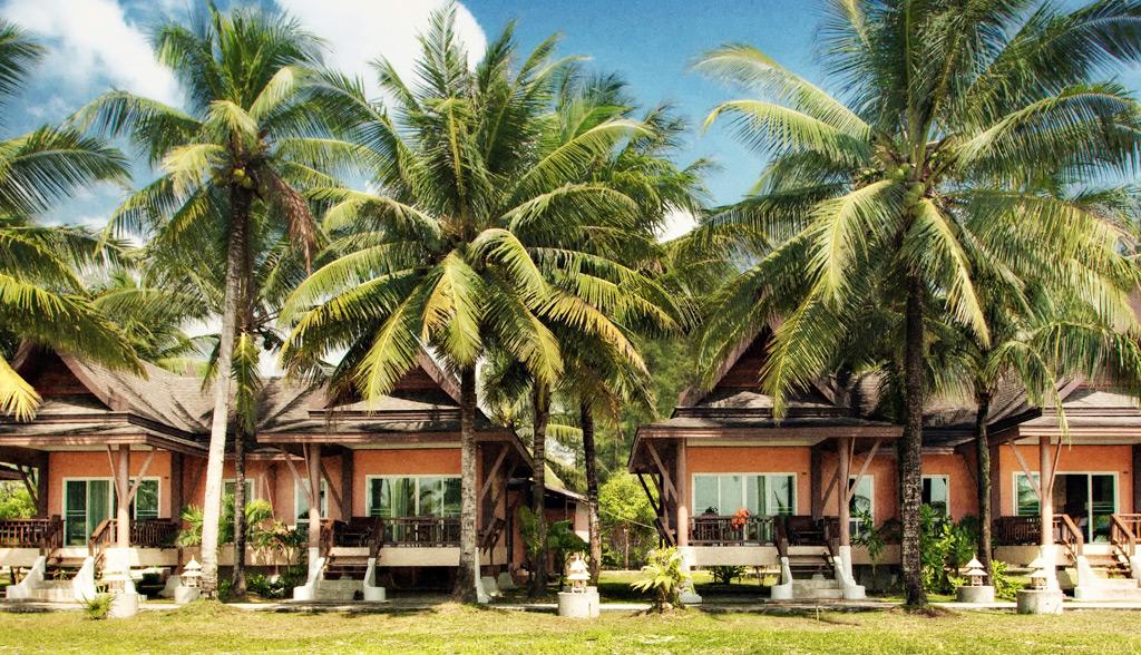 C&N Kho Khao Beach Resort 1