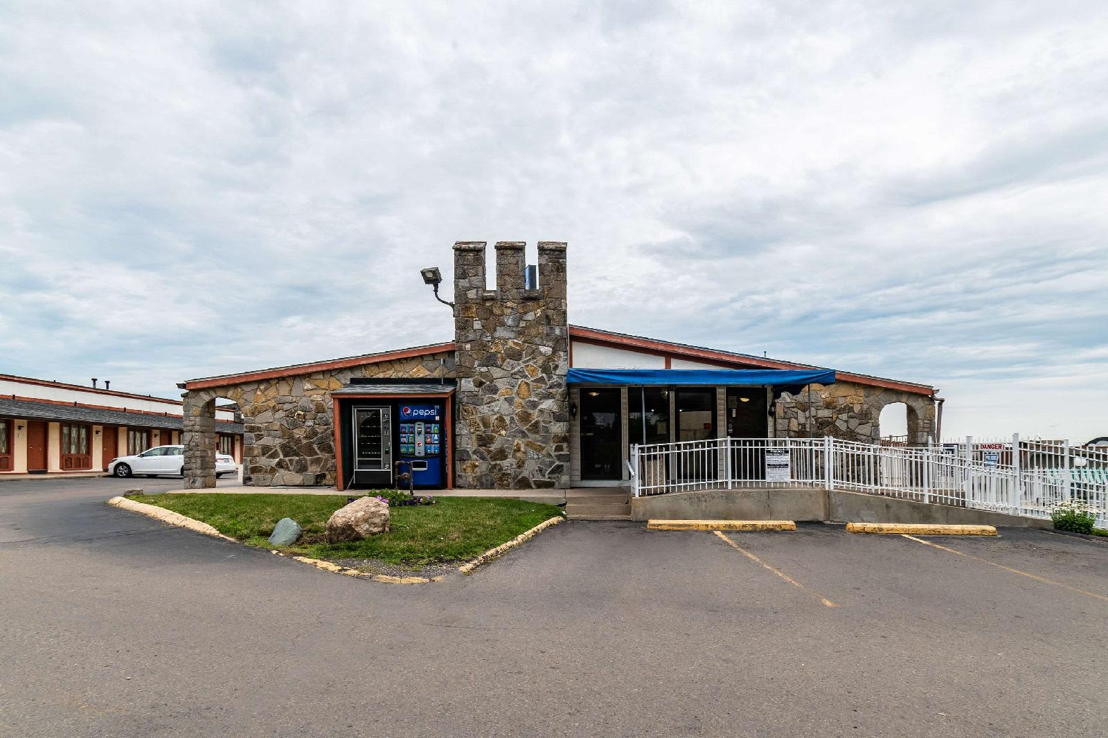 Rodeway Inn 2