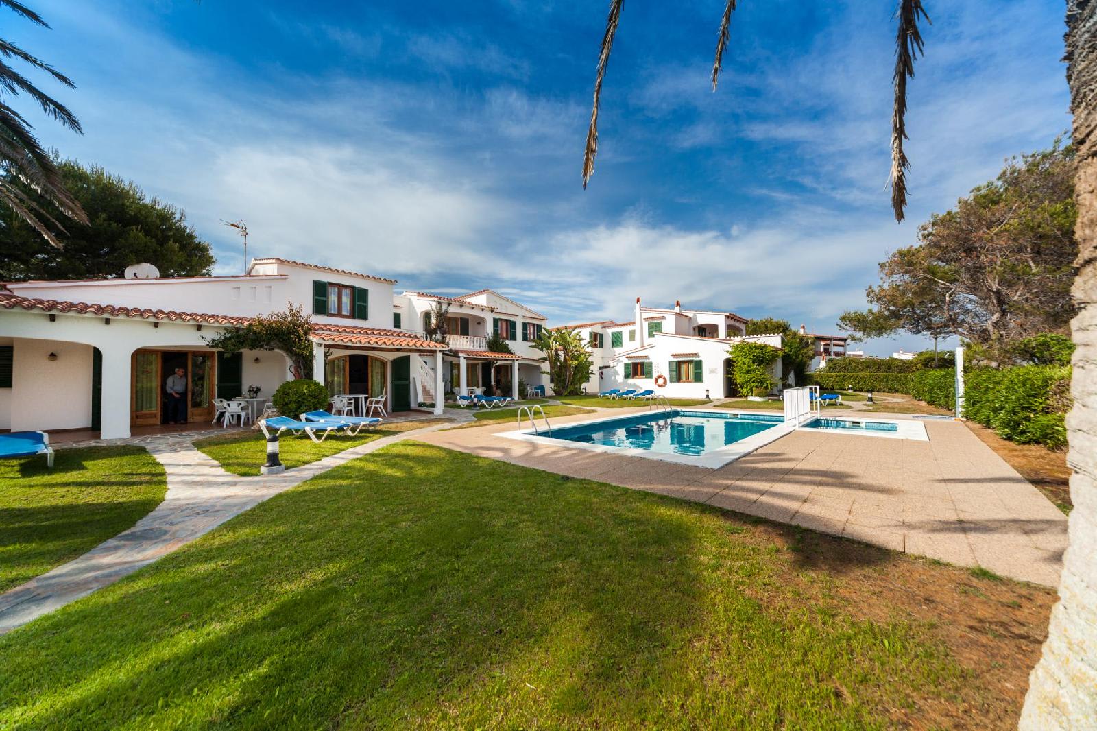 Apartamentos Arenal Playa Menorca 2