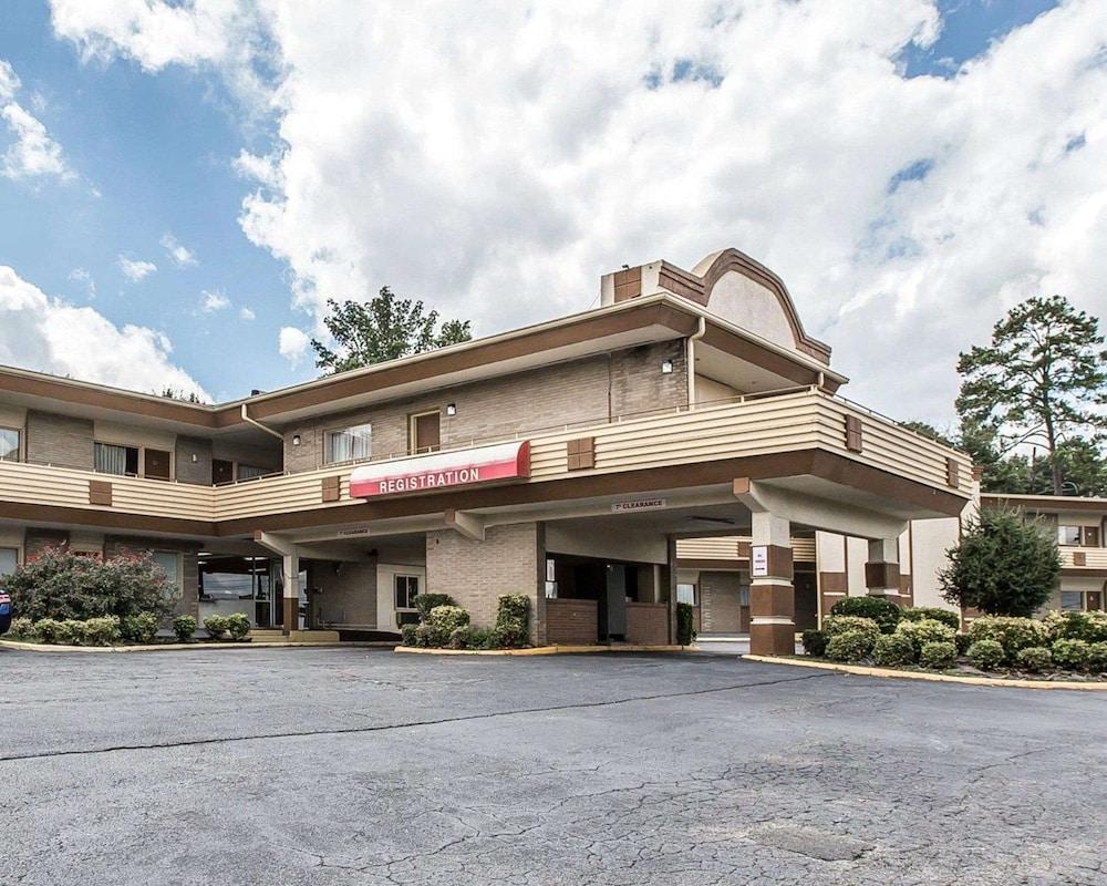 Econo Lodge Macon 1