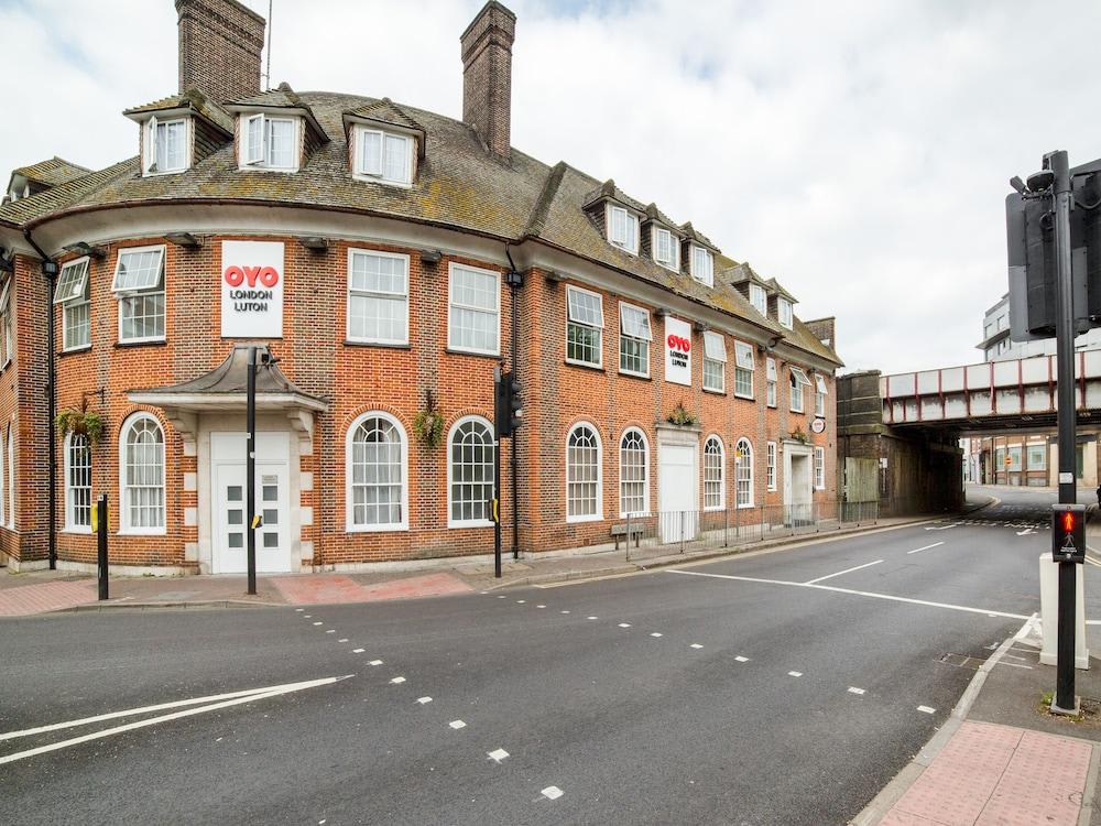 Oyo London Luton 1