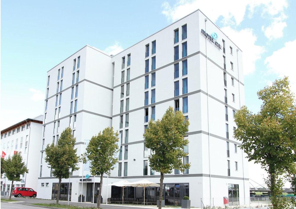 Motel One München-Garching 1