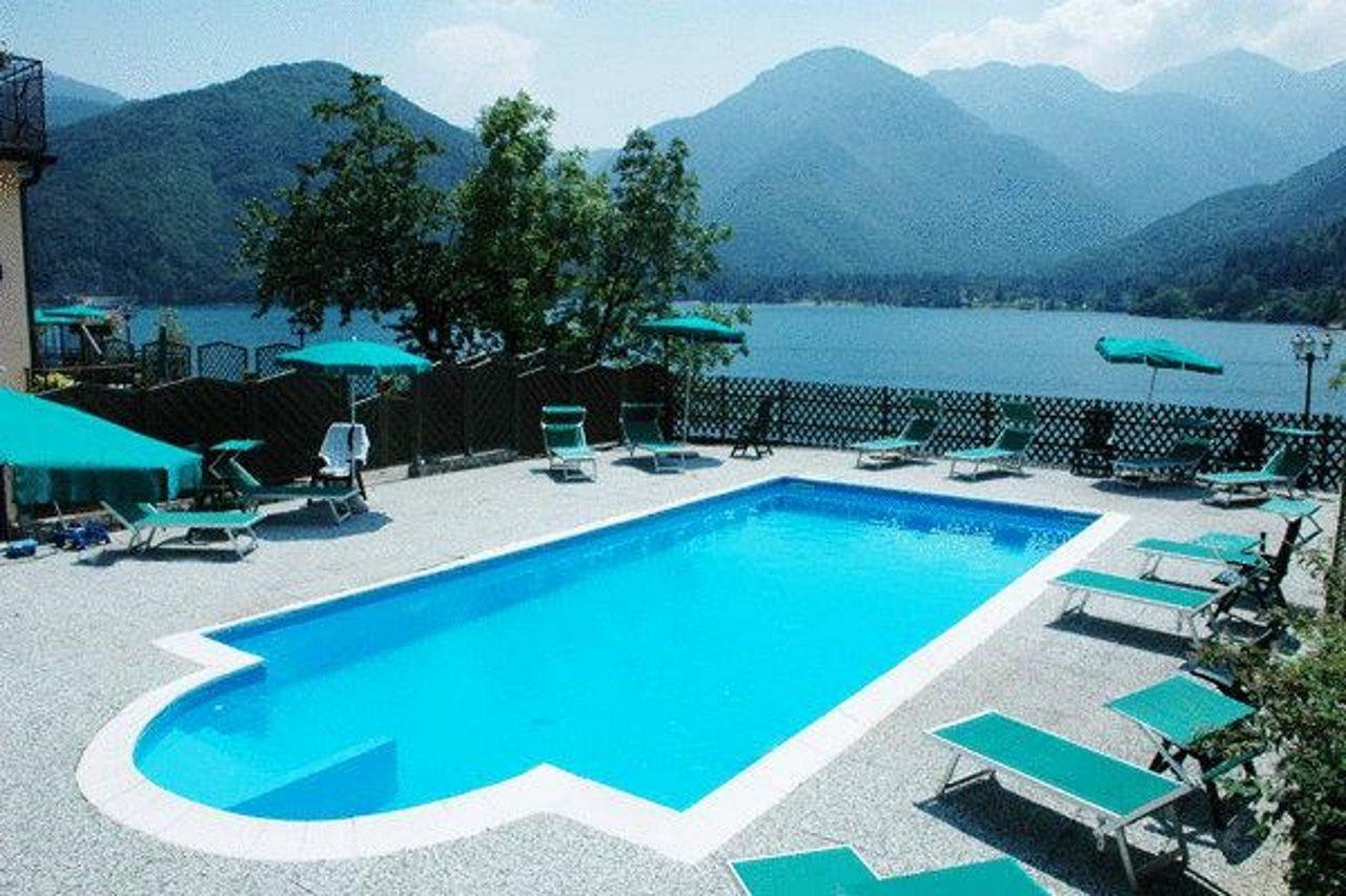 Albergo Mezzolago 1