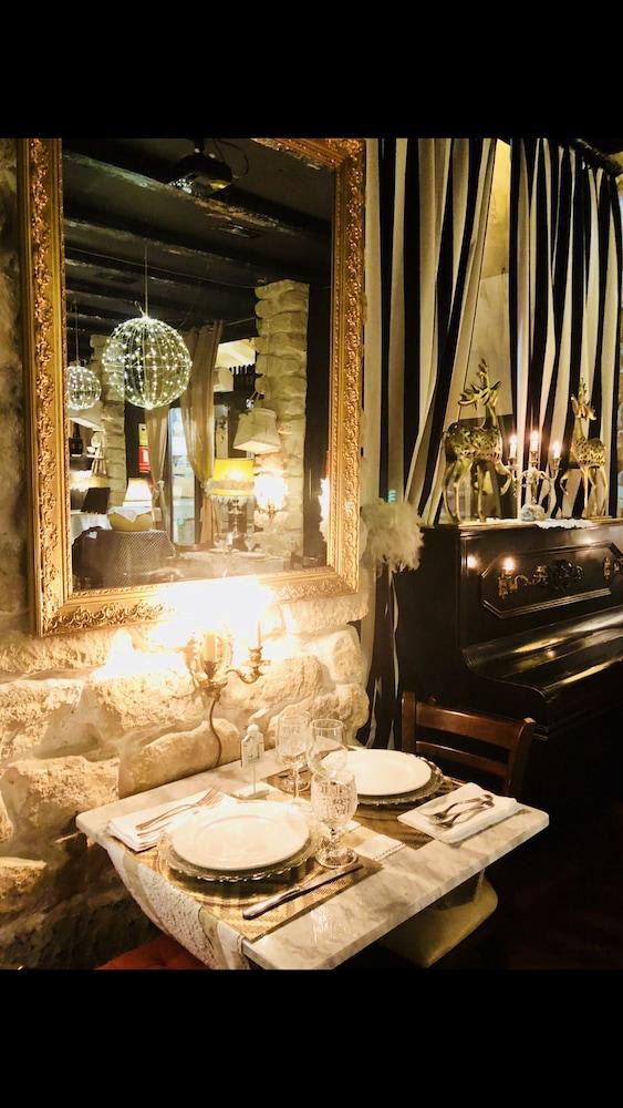 Les Chambres de Amelie B&B 2