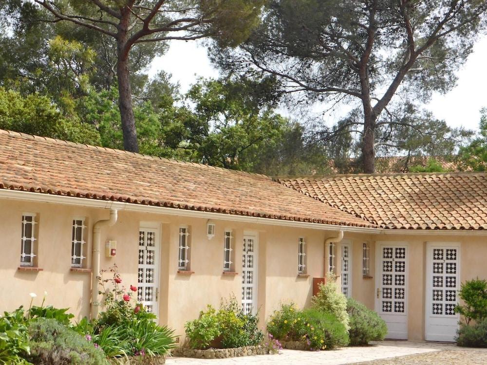 Athéna MOTEL 2