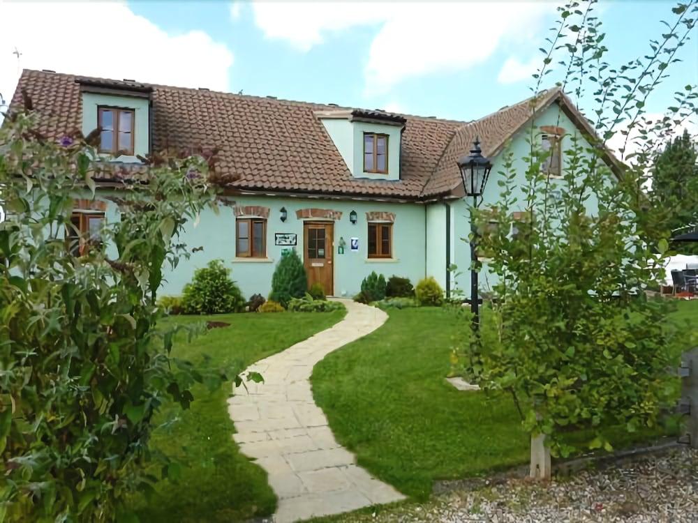 Langdale Lodge at Langdale Lakes, LINCOLN LN3 5BB 2