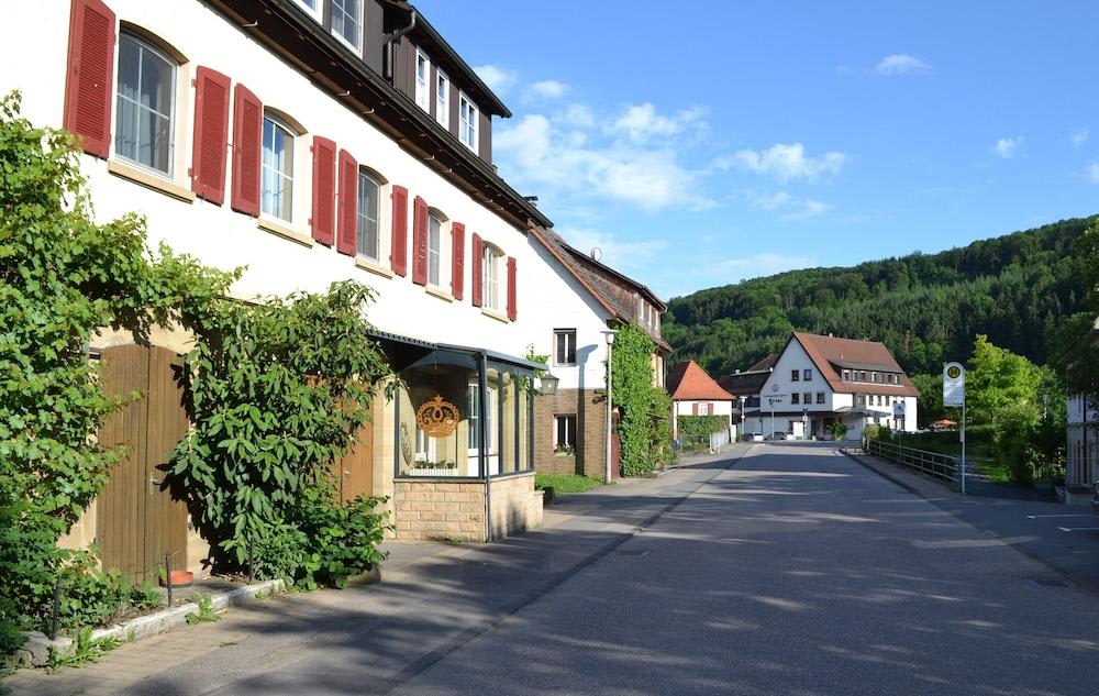Die Krone am Fluss - Landhotel Sindringen 1