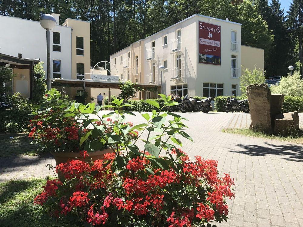 Schroeders Stadtwaldhotel 2
