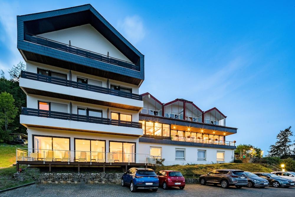 Waldhotel Sonnenberg 1