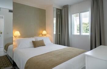 Miraflores Beach & Country Club 2