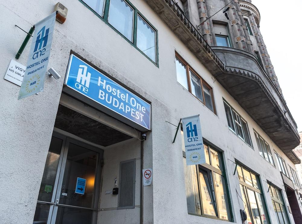 Onefam Budapest 1