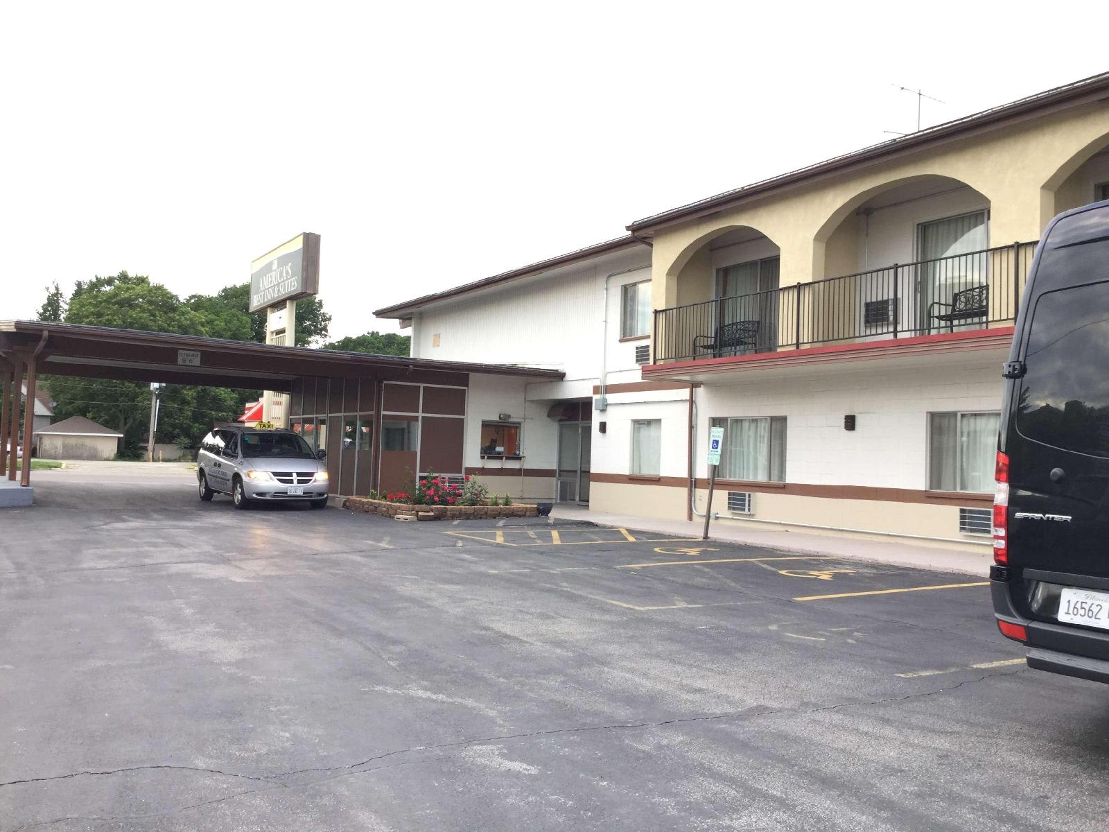America's Best Inn Urbana Champaign 1
