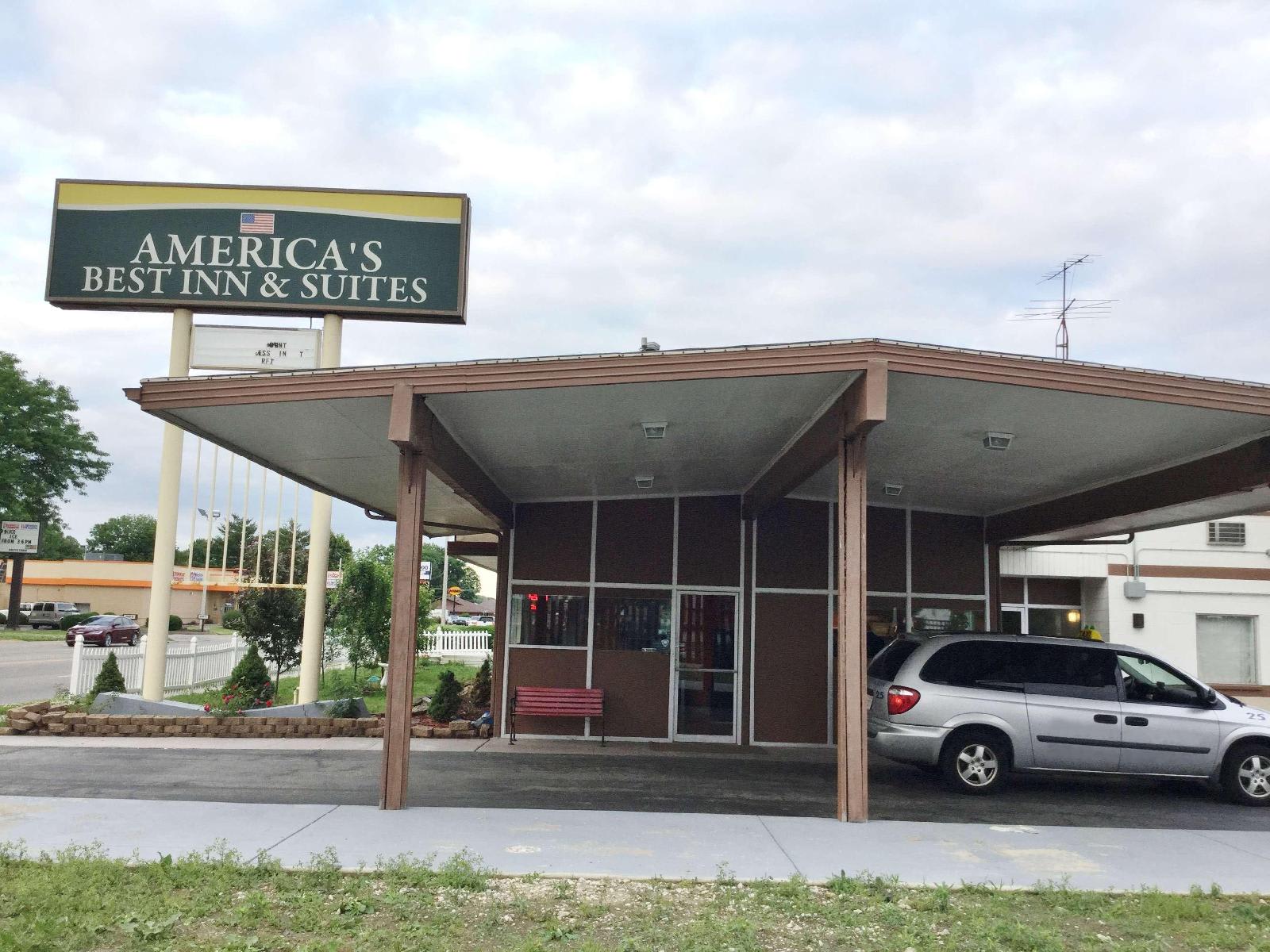 America's Best Inn Urbana Champaign 2
