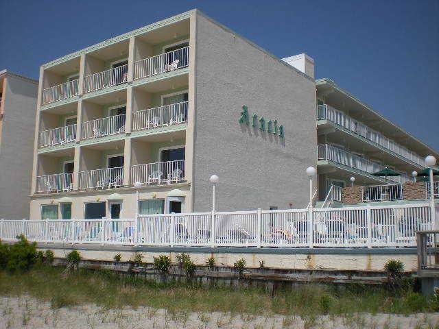 Acacia Beachfront Resort 1