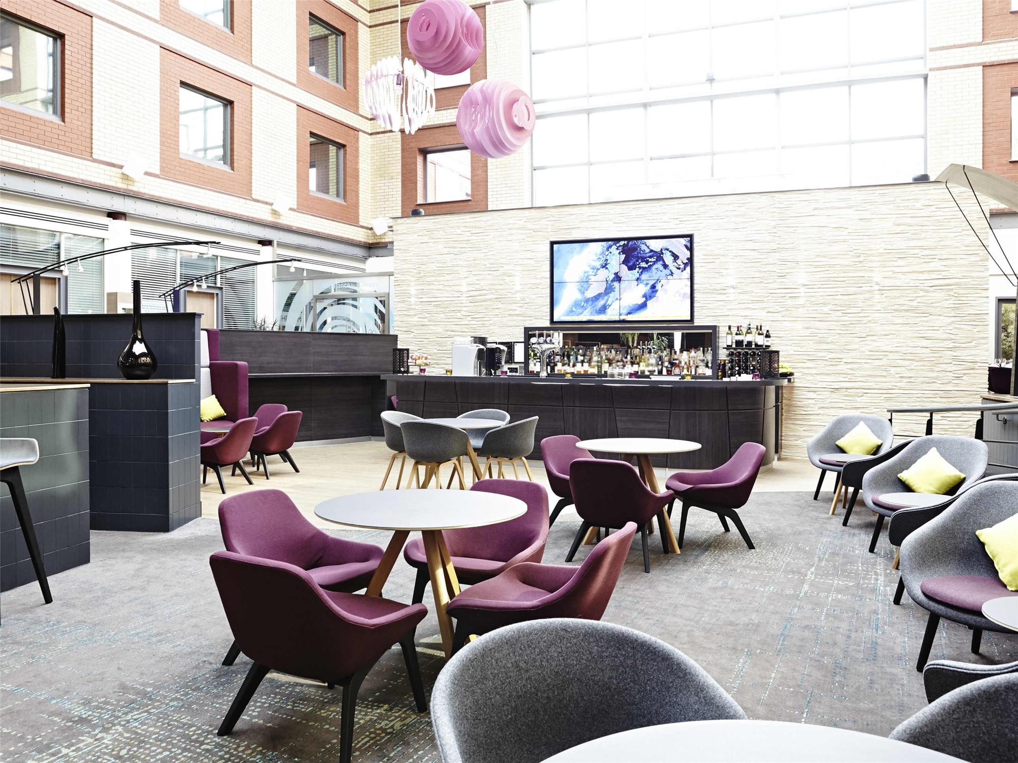 Novotel London Heathrow Airport 1